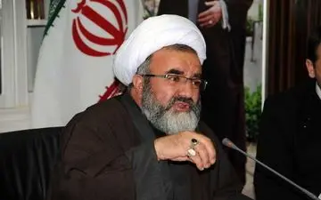 
عضو مجلس خبرگان رهبری انتقاد کرد:
گرانی کالاهای ایرانی به بهانه افزایش قیمت دلار
