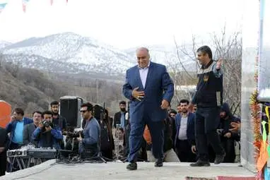 افتتاح واحدهای مسکونی گهواره  توسط  رئیس کمیته امداد کشور و  استاندار کرمانشاه 