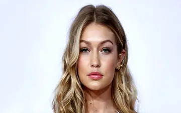 ترکیب عجیب اما خیره‌کننده: جی‌جی حدید با استایلی که قبلاً ندیده‌اید! 