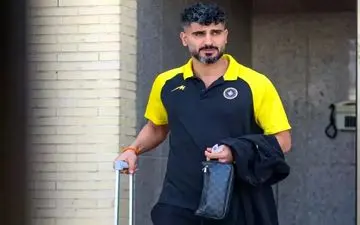 زکی‌پور در راست، تصمیم غافلگیرکننده نویدکیا