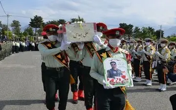 برگزاری مراسم تشییع پیکر خلبان شهید هواناجا در کرمانشاه+ تصاویر