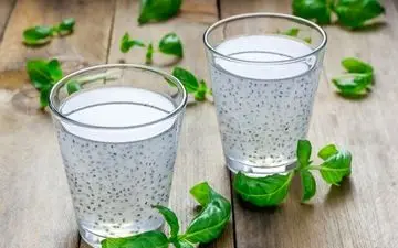 چگونه با تشنگی هنگام روزه‌داری مقابله کنیم؟
