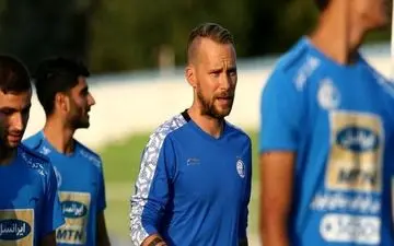 صرفه‌جویی ۲۰۰ هزار دلاری استقلال؛ شفر این بازیکن را دیپورت می کند!