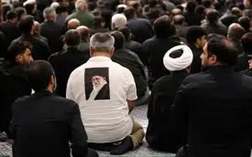 
علت غیبت رهبر انقلاب در حسینیه امام‌ خمینی ( ره) چه بود؟ 