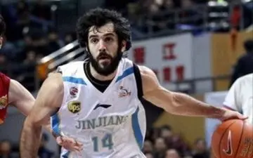  عکس جنجالی از صمد نیکخواه بهرامی در ساحل