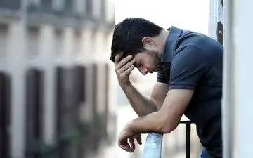 هورمونی که می تواند به کاهش علائم افسردگی در مردان کمک کند