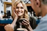 چه چیزی واقعاً شما را برای یک شریک عاطفی جذاب می‌کند؟