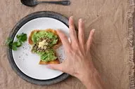 خطرات یک رژیم غذایی؛ از سنگ کیسه صفرا تا بیماری قلبی