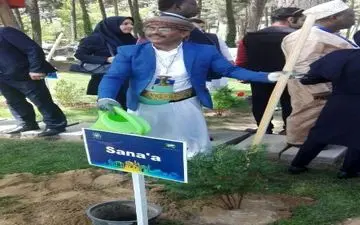  غرس نهال صلح و دوستی توسط شهردارانی از 27 کشور اسلامی در مشهد