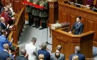 زلنسکی به عنوان رئیس‌جمهور اوکراین سوگند یاد کرد/ پارلمان اوکراین منحل شد