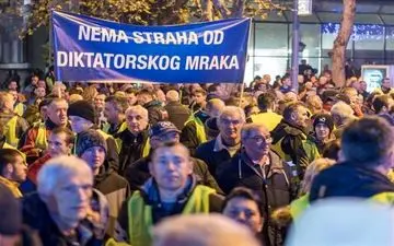  جنبش جلیقه زردها به مونته نگرو رسید