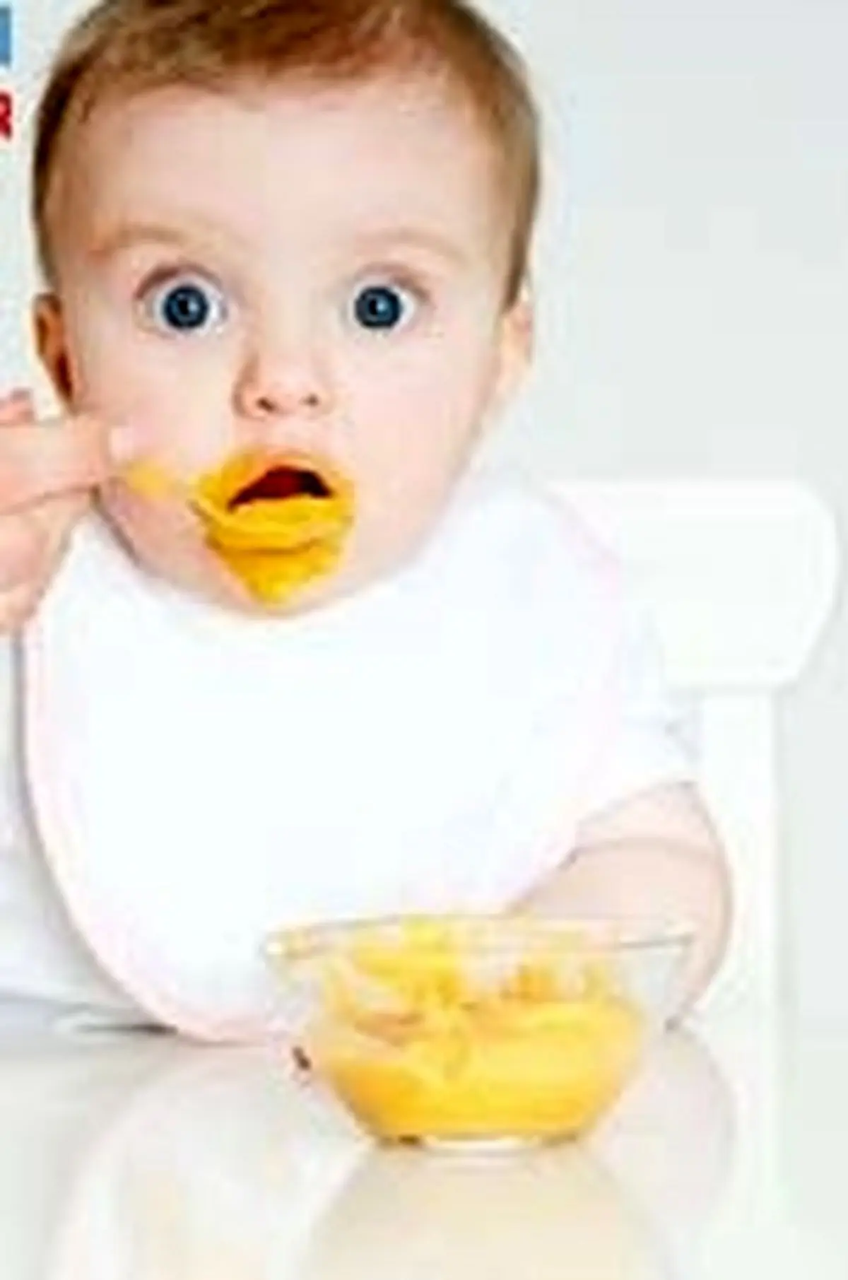 تحقیقات نشان می دهد که برخی از والدین خیلی زود غذای کمکی را برای فرزند خود شروع می کنند.