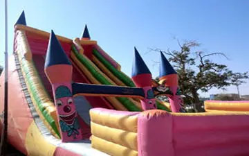 شهربازی که باد برد + فیلم