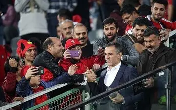 آوار انصاری‌فرد همچنان روی سر پرسپولیس! 