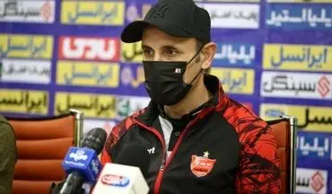 
گل‌محمدی: پرسپولیس همیشه برای برنده و قهرمان شدن می‌جنگد/مشکلات به خاطر نبود پول در باشگاه است
