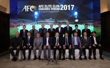 عکس/ منصوریان در جمع برترین مربیان آسیا