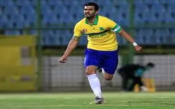 ستاره مدنظر آبی‌ها: خواهش می‌کنم مرا به استقلال نفروشید!