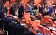  نمایندگان حزب جمهوری خواه خلق، جلسه مجلس ترکیه را ترک کردند