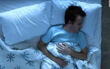 در چه ساعتی خواب شب بیشترین تاثیر را دارد؟