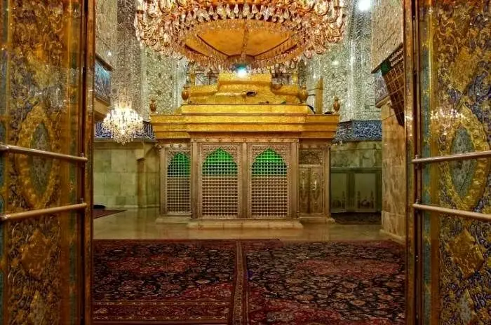 علت قبر شش گوشه امام حسین