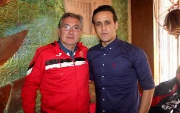 شیشه عمر علی کریمی در دستان برانکو