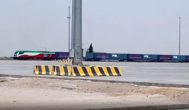 ورود قطار حامل پنل‌های خورشیدی از مبداء چین به بندر آپرین