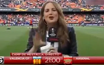 حادثه عجیب برای گزارشگر بازی والنسیا و آرسنال!