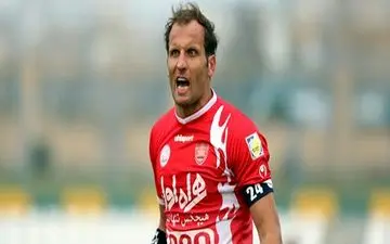 پرسپولیسی متعصب در جواب سوال عجیب پای محسن فروزان را به میان کشید!