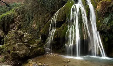 نمایی از آبشار خزه‌ای کبودوال در قاب دوربین + فیلم 
