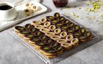 برشتوک لوزی، شیرینی عید بدون دردسر؛ با طعمی نوستالژیک و آسان!
