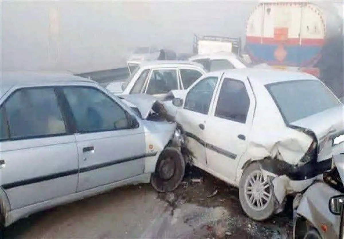تصادفات زنجیره ای در کرمانشاه با اولین بارش برف