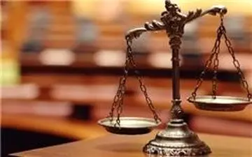 مرد میانجانی در آتش دستفروشان سوخت