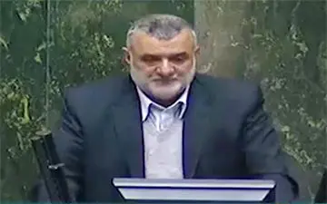 گم شدن گزارش‌های وزیر کشاورزی هنگام دفاع از موضعش در صحن علنی + فیلم