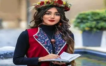 ایده لباس شب یلدا برای تازه عروس ها
