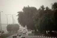 ادامه استقرار توده هوای گرم در کشور / طوفان گرد و خاک در راه شرق کشور