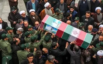 پیکر پاک ۳ تن از شهدای هواپیمای اوکراینی در اهواز تشییع شد