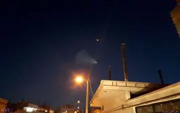 فوری / فیلمی از آسمان اهواز و داخل عراق در نزدیکی خوزستان