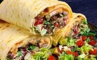 طرز تهیه ساندویچ گوشت چرخ‌ کرده با پنیر پیتزا؛ خوشمزه و آسان