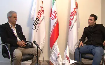 ناصر محمدخانی مامور پیام پروین به ستاره  پرسپولیس و تیم ملی + فیلم