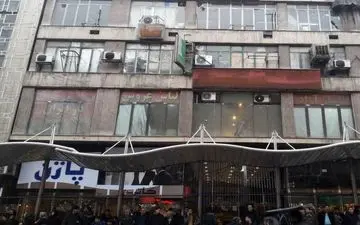 خطر دراکولا در خیابان ولیعصر تهران + تصاویر