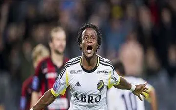 مهاجم نیجریه‌ای در راه استقلال