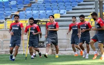 درگیری که ختم به خیر شد/دو پرسپولیسی اختلافات را کنار گذاشتند