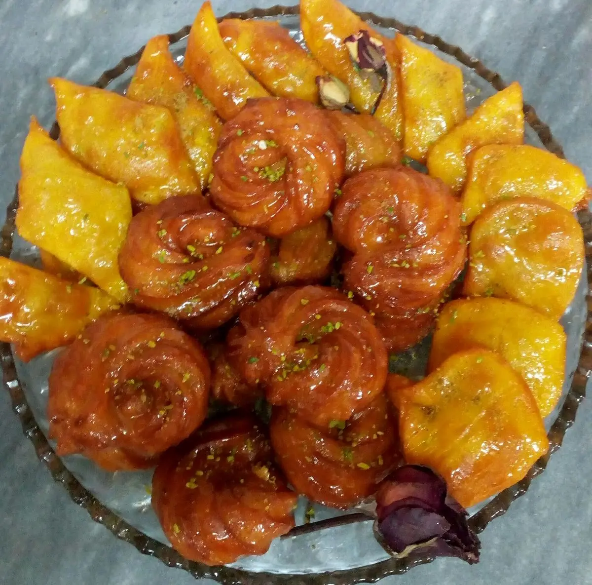 طرز تهیه بامیه هندی| خیلی خوشمزه س درستش کنید!