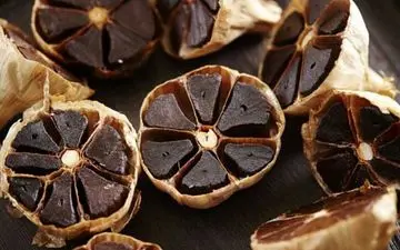 سیر سیاه: دارویی طبیعی برای کبد چرب و کاهش وزن