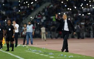  مرد جنجالی عراقی ها با کارت آرام شد