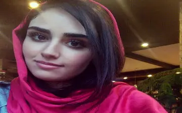 چهره باور نکردنی لادن سلیمانی مادر بسیار جوان هانیه غلامی