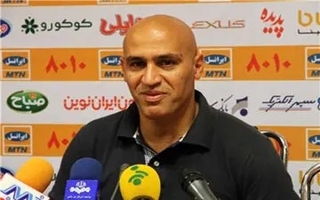 
منصوریان: برای انجام بازی مالکانه تلاش کردیم/ از جنس آهن هستیم! 