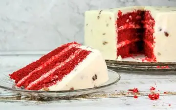  دسر مخملی توت فرنگی: طعمی دلنشین و ظاهری شیک در عرض چند دقیقه!