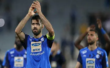 تیر خلاص به قلب استقلال؛ رهبر جنگندۀ آبی‌ها خداحافظی کرد