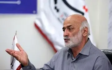 کربکندی: ذوب‌آهن مثل بازی با استقلال باشد همه مسابقاتش را می‌برد/ مجیدی باید خویشتن‌داری می‌کرد